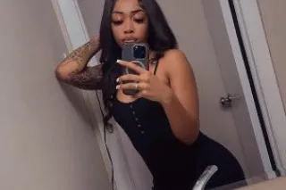 NEW IN TOWN 🥰 Throat Goat Babe... - Image 2