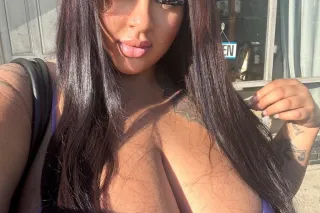 2 nights only 😍😍 🍑Busty, Curvy, Huge Ass 🇨🇺Latina BBW Content Creator 🍑 - Image 7