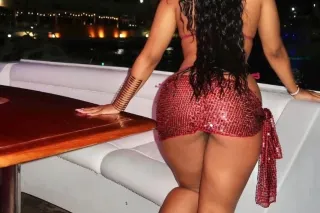 🔥 Thick Luxury Goddess – Soft Curves, Sweet Energy - Image 5